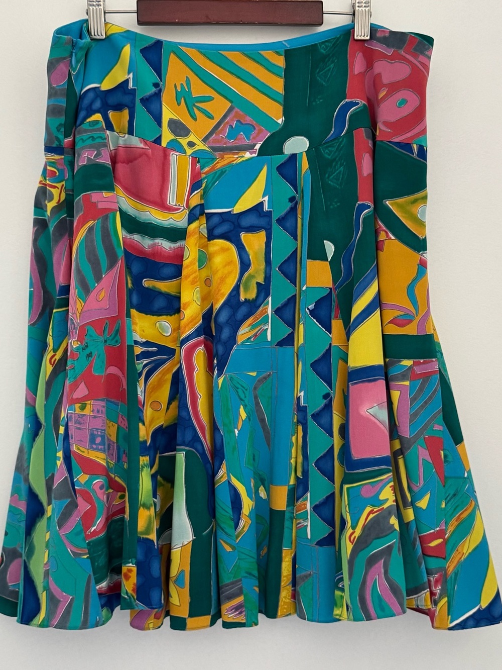 Ralph Lauren Vibrant Multicolor Abstract Circle Skirt. 100% silk